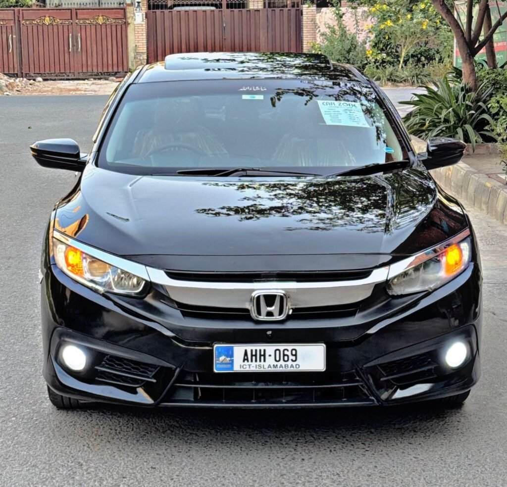 Honda Civic Oriel 1.8 i-VTEC CVT 2018 — main photo