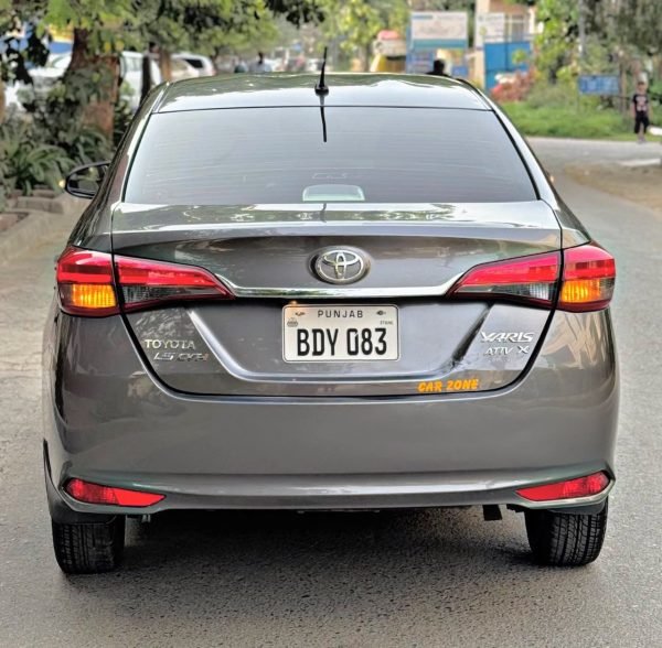Toyota Yaris 1.5 CVT-i ATIV X 2021 photo 2