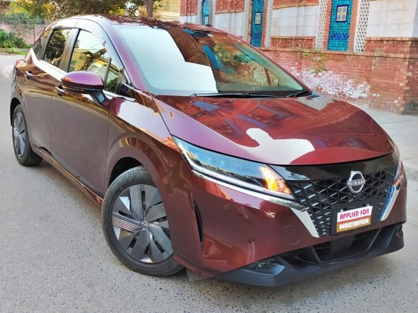 Nissan Note e-Power X 2021 photo 3