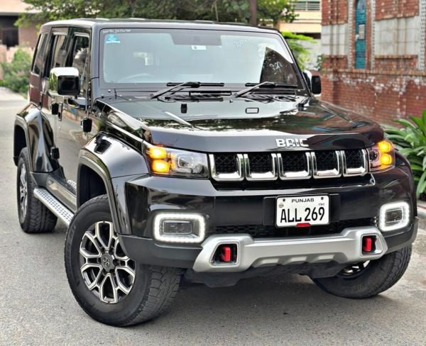 BAIC BJ40 Plus Honorable Edition 2022 photo 4
