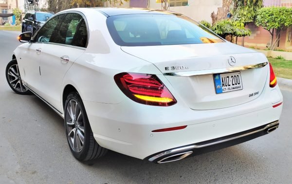 Mercedes E 350 Line EQ Power 2018 photo 4