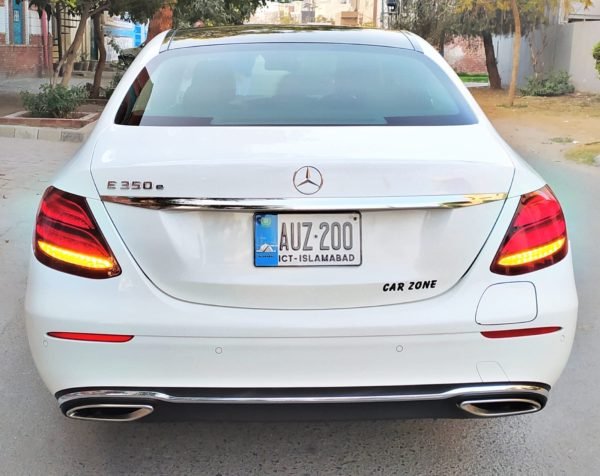 Mercedes E 350 Line EQ Power 2018 photo 2