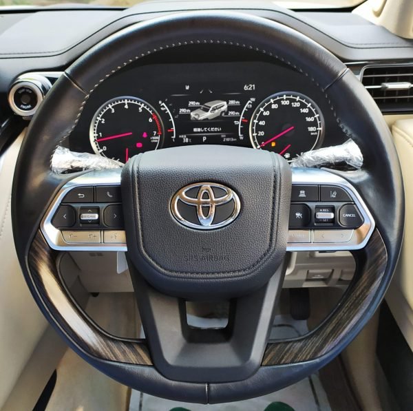 Toyota Land Cruiser ZX Gasoline 3.5L 2022 photo 9